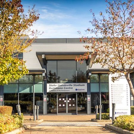 The Olympic Lodge Aylesbury  Exterior foto